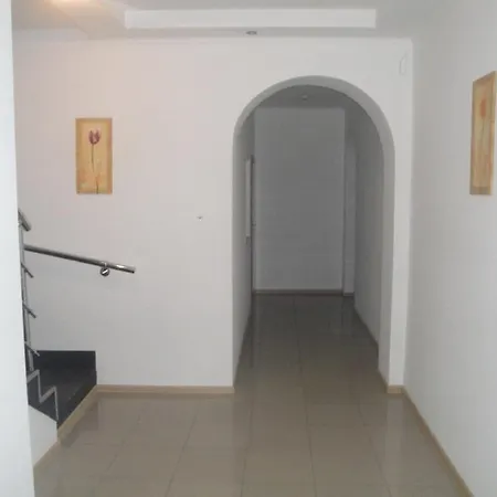 De Lisandru Hotell