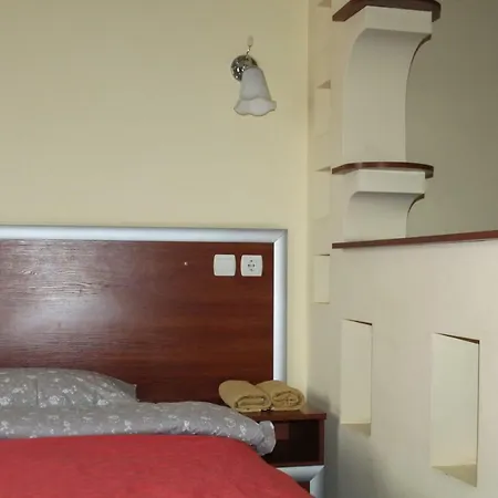 De Lisandru Hotell Truskavets